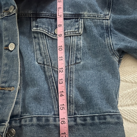 EUC PacSun cropped Blue Denim Jacket with Brown Corduroy Collar size M. So soft! - Picture 10 of 10